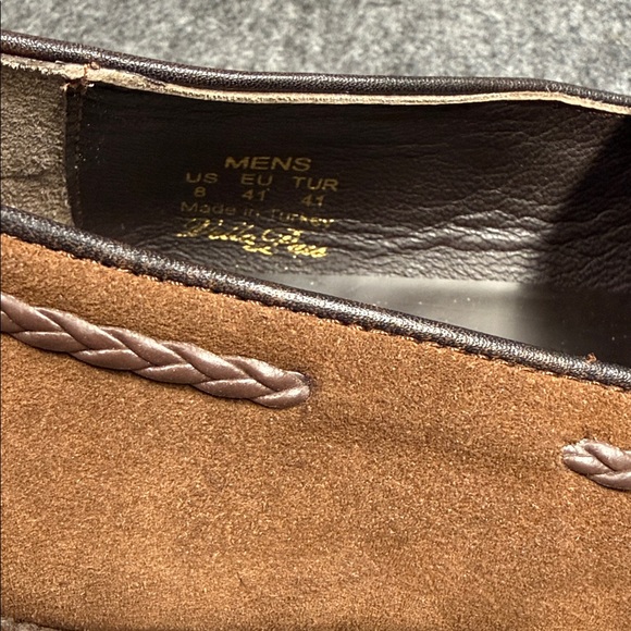 Elegant Brown Tassel Loafers for Men - Picture 9 of 9